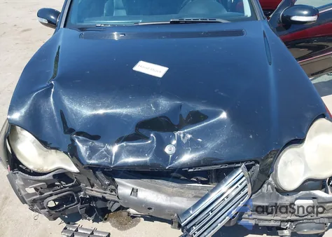 2006 Mercedes-Benz C 230 Sport из США, поврежденный, VIN WDBRF52HX6F749740